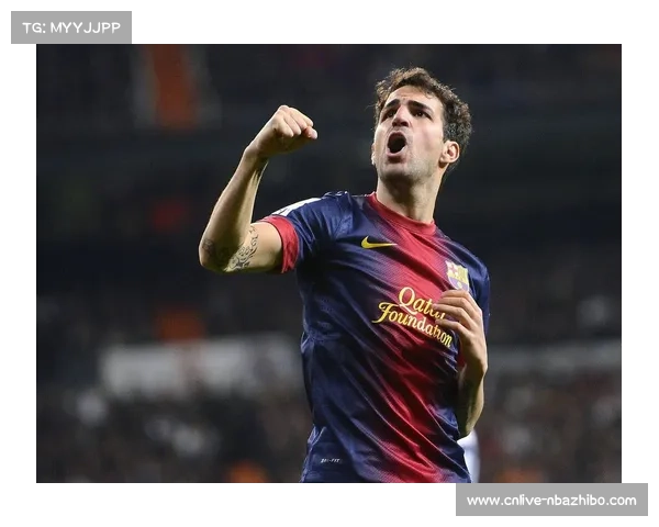 科莫主帅法布雷加斯调教球队战术纪律，客场稳守反击应对强敌